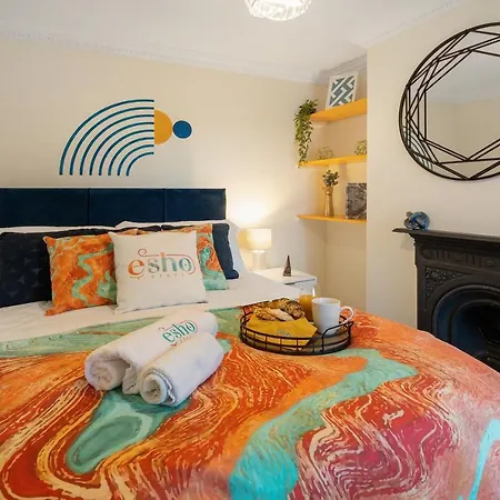 Cotswolds - 3 Bed House, With Garden, Wifi - Esho Stays Cirencester Exterior photo