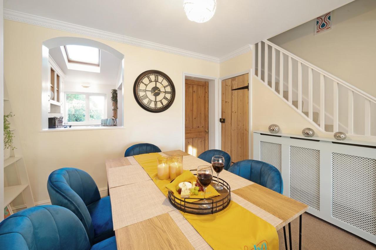 Ferienhaus Cotswolds - 3 Bed House, With Garden, Wifi - Esho *