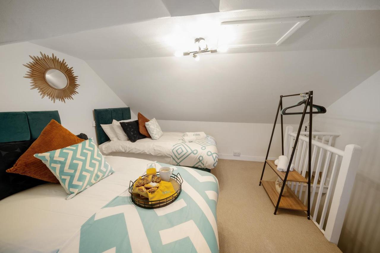 Cotswolds - 3 Bed House, With Garden, Wifi - Esho *