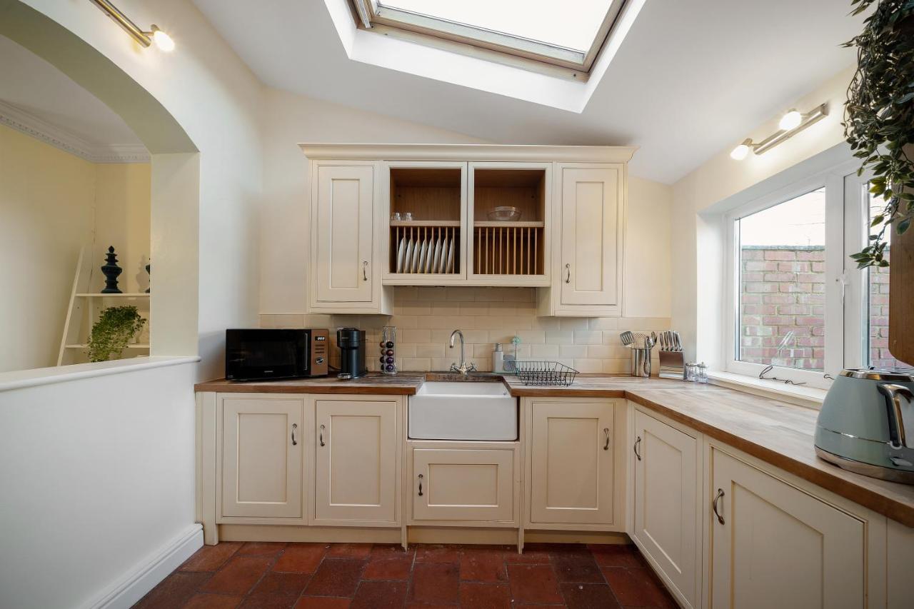 Cotswolds - 3 Bed House, With Garden, Wifi - Esho Holiday home Cirencester